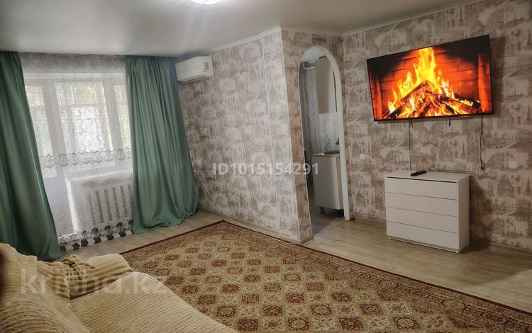 3-бөлмелі пәтер · 58 м² · 1/4 қабат, Назарбаева 234 — ЖД вокзал, Сокол М. Маметова, бағасы: 20 000 ₸ в Уральске — фото 2