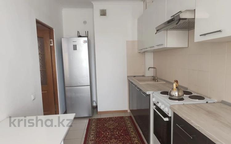 1-комнатная квартира, 50 м², 10/12 этаж помесячно, мкр Нурсат 2