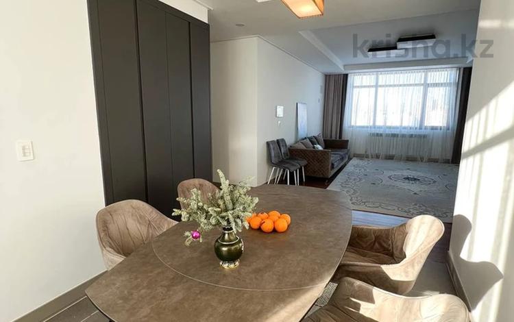 4-комнатная квартира, 135 м², 20/28 этаж, Нажимеденова 4