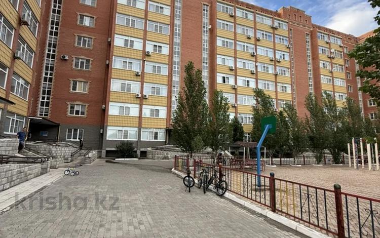 3-комнатная квартира · 115.4 м² · 3/8 этаж, мкр. Алтын орда, Санкибай батыра 40Б за 65 млн ₸ в Актобе — фото 2