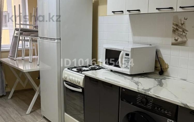 1-комнатная квартира · 38 м² · 3/10 этаж, мкр Ожет, Северное кольцо за 230 000 ₸ в Алматы, Алатауский р-н — фото 2