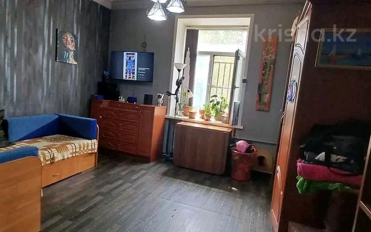 3-комнатная квартира · 66 м² · 2/5 этаж, Назарбаева 64 за 17.6 млн 〒 в Усть-Каменогорске, Ульбинский — фото 2