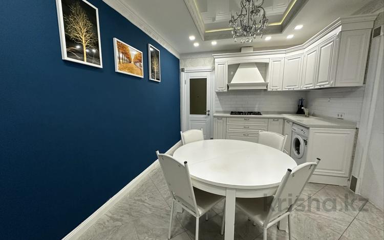 2-комнатная квартира · 64 м² · 3/9 этаж, Таумуш Жумагалиев за 17 900 ₸ в Атырау — фото 18