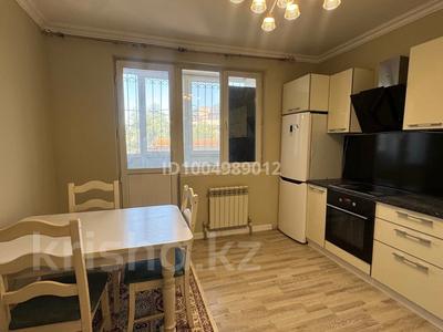 3-комнатная квартира · 82 м² · 2/10 этаж, мкр Аксай-4 55/1 за 57 млн ₸ в Алматы, Ауэзовский р-н