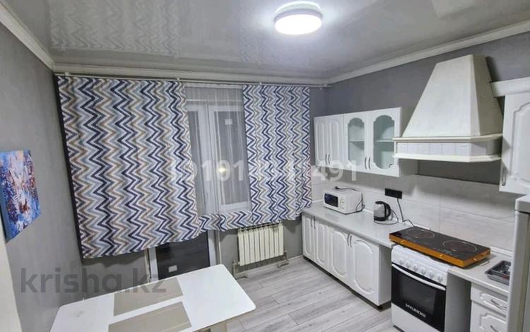 1-комнатная квартира · 49 м² · 2/13 этаж, Муратбаева 14 за 15 000 ₸ в Алматы, Алмалинский р-н — фото 17