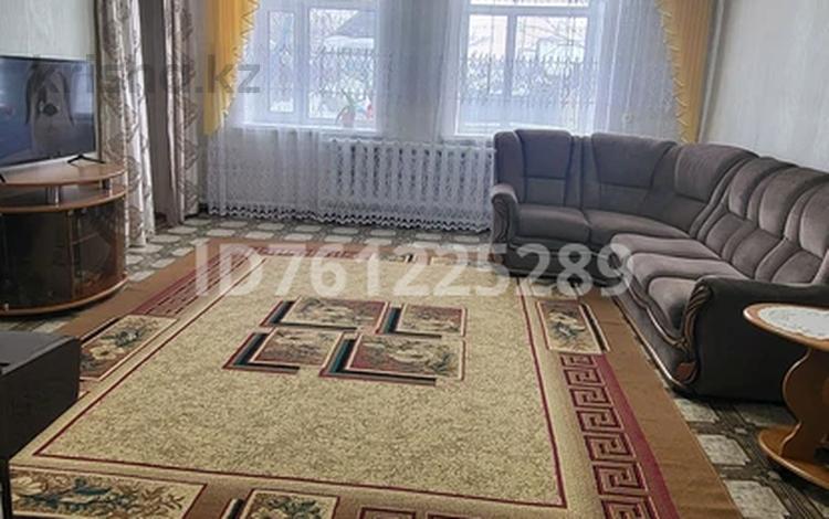 3-комнатная квартира · 66.3 м² · 1/2 этаж, Затаевича 9 — Район пожарной и бывшей скорой помощи за 9 млн 〒 в  — фото 2