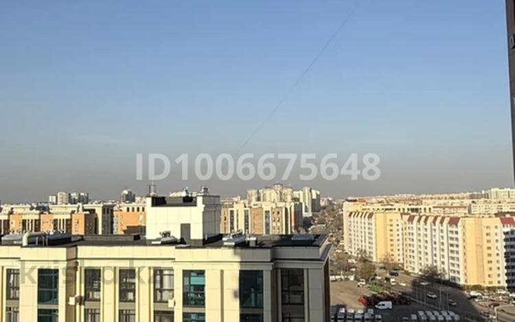 3-бөлмелі пәтер · 83 м² · 12/17 қабат, мкр Юго-Восток, Строителей 28/5, бағасы: 65 млн ₸ в Караганде, Казыбек би р-н — фото 2