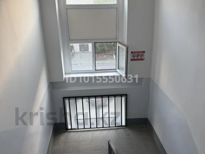 1-бөлмелі пәтер · 28 м² · 3/3 қабат, владмириская — возле Арсенал, бағасы: 11 млн ₸ в Атырау, мкр Авангард-3