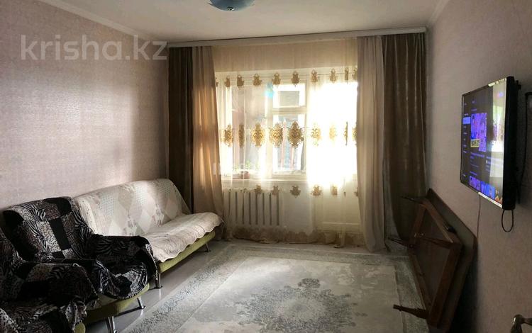 2-бөлмелі пәтер · 53 м² · 4/6 қабат, мкр Жилгородок, Мкр Жилгородок ул Есет батыр 3 кв, бағасы: 14 млн 〒 в Актобе — фото 2