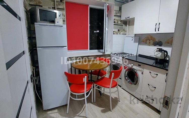 1-бөлмелі пәтер · 32 м² · 2/4 қабат, Сейфуллина — Казыбек би, бағасы: 1 700 〒 в Алматы, Алмалинский р-н — фото 2