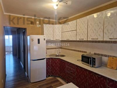 Пәтерлер в Мангистауской обл.: 3-бөлмелі пәтер · 73 м² · 8/10 қабат, 11-й мкр 7 — Находится напротив "Ботанического сада"., бағасы: 180 000 〒 3-бөлмелі пәтер · 73 м² · 8/10 қабат, 11-й мкр 7 — Находится напротив "Ботанического сада"., бағасы: 180 000 〒 в Актау