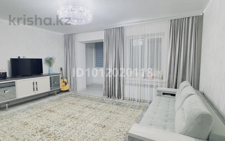 3-комнатная квартира · 106 м² · 5/9 этаж, Просп. Абая 244 за 60 млн ₸ в Уральске, мкр Школьник — фото 2
