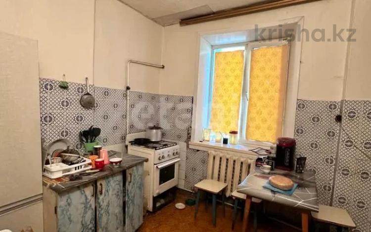 3-бөлмелі пәтер · 80.3 м² · 1 қабат, Нурсултана Назарбаева 164, бағасы: 15.5 млн ₸ в Костанае — фото 2