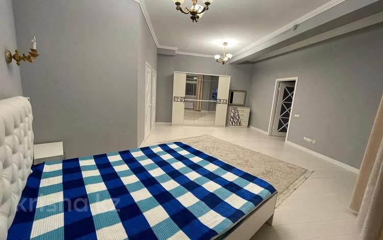 5-бөлмелі пәтер · 185 м² · 9/16 қабат, Самал-1 мкр 29, бағасы: 900 000 ₸ в Алматы, Медеуский р-н — фото 3