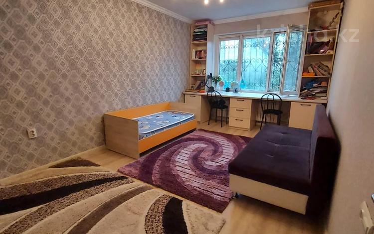 3-бөлмелі пәтер · 63 м² · 5/5 қабат, Гагарина, бағасы: 40 млн ₸ в Алматы, Алмалинский р-н — фото 4