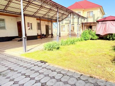 Часть дома · 6 комнат · 210 м² · , мкр Ынтымак , Мкр Ынтымак, Шұбартау 14 Шұбартау 14 — Закир 2, Аллаш базардан кейін! за 90 млн ₸ в Шымкенте, Абайский р-н