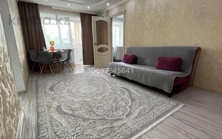 2-бөлмелі пәтер · 45 м² · 4/5 қабат, Жаңа қала ш/а. 51, бағасы: 13 000 ₸ в Караганде, Казыбек би р-н — фото 17