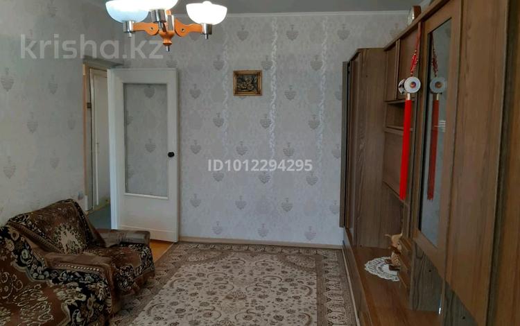 2-комнатная квартира · 52 м² · 4/5 этаж, ул. Динмухамеда Конаева 4 за 110 000 ₸ в Таразе — фото 2