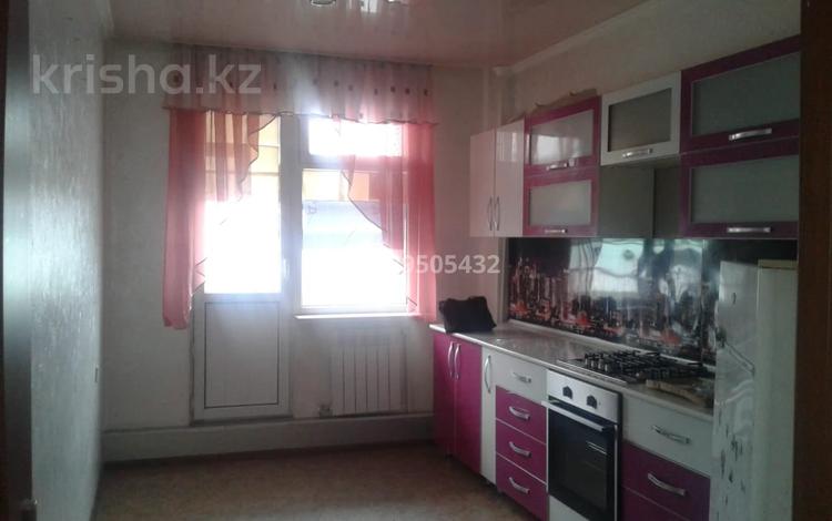 3-бөлмелі пәтер · 90 м² · 5/5 қабат, мкр Арай-2 — НИШ, бағасы: 20 млн ₸ в Таразе — фото 2
