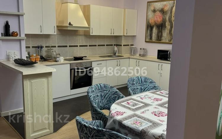 2-комнатная квартира · 75 м² · 2/7 этаж, Фурманова 301 за 600 000 ₸ в Алматы, Медеуский р-н — фото 10