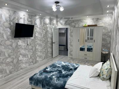 1-бөлмелі пәтер · 55 м² · 4/10 қабат, Толе би 285/8 к13 — Утеген батыра, бағасы: 18 000 〒 в Алматы, Ауэзовский р-н