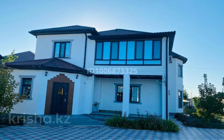 Жеке үй · 4 бөлме · 265 м² · 9 жүзд., мкр Самал, Мкр Самал, улица Акрам Ахмиров — улица Адгам Каримов, бағасы: 92 млн ₸ в Атырау — фото 2