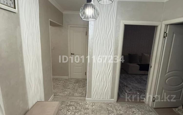 5-бөлмелі пәтер · 110.2 м² · 2/5 қабат, 17-шағынаудан, бағасы: ~ 45 млн ₸ в Шымкенте, Аль-Фарабийский р-н — фото 2