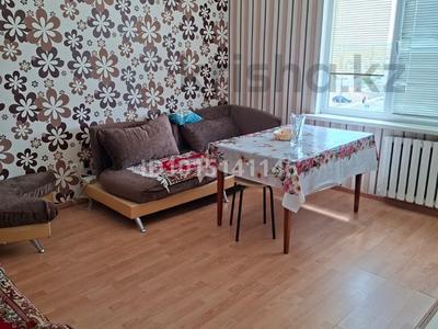 1-бөлмелі пәтер · 45 м², Алмагүл ш/а. 15, бағасы: 180 000 ₸ в Атырау, мкр. Алмагуль