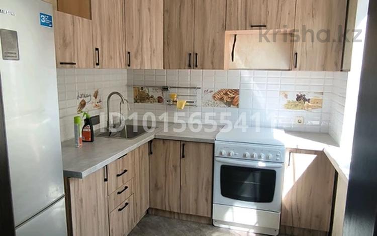 2-комнатная квартира · 45 м² · 1/4 этаж, мкр №5 — Станция метро Москва за 280 000 ₸ в Алматы, Ауэзовский р-н — фото 2