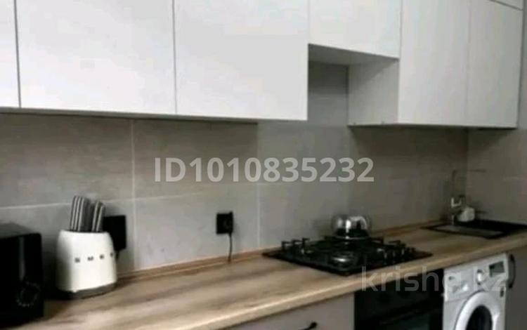 1-бөлмелі пәтер · 40 м² · 3/9 қабат, мкр Мамыр-4, бағасы: 260 000 ₸ в Алматы, Ауэзовский р-н — фото 2
