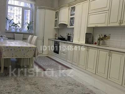 5-бөлмелі пәтер · 150 м² · 1/11 қабат, 16-й мкр 44, бағасы: 48 млн ₸ в Актау