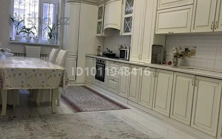 5-бөлмелі пәтер · 150 м² · 1/11 қабат, 16-й мкр 44, бағасы: 48 млн ₸ в Актау — фото 2