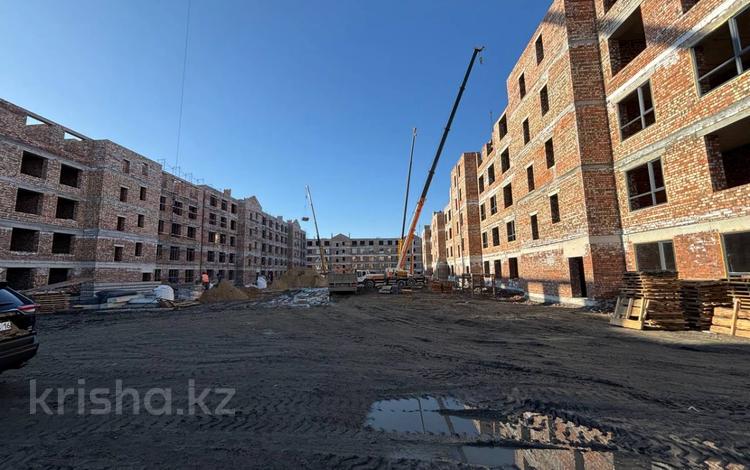 2-комнатная квартира · 74.13 м² · 4/5 этаж, Кокжал Барака 18 в — Имеет официальную гарантию КЖК (Казахстанская Жилищная Компания) за ~ 31.5 млн ₸ в Усть-Каменогорске — фото 2