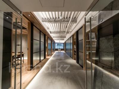 Свободное назначение, офисы · 10000 м² за 15 млрд 〒 в Астане, Есильский р-н