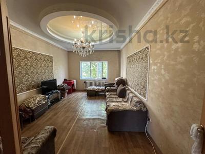 2-бөлмелі пәтер · 65 м² · 2/3 қабат, жилойй массив Береке, бағасы: 20 млн ₸ в Талдыкоргане