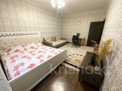 1-бөлмелі пәтер, 44 м² сағатына, мкр Жетысу-2 66, бағасы: 2 000 〒 в Алматы, Ауэзовский р-н