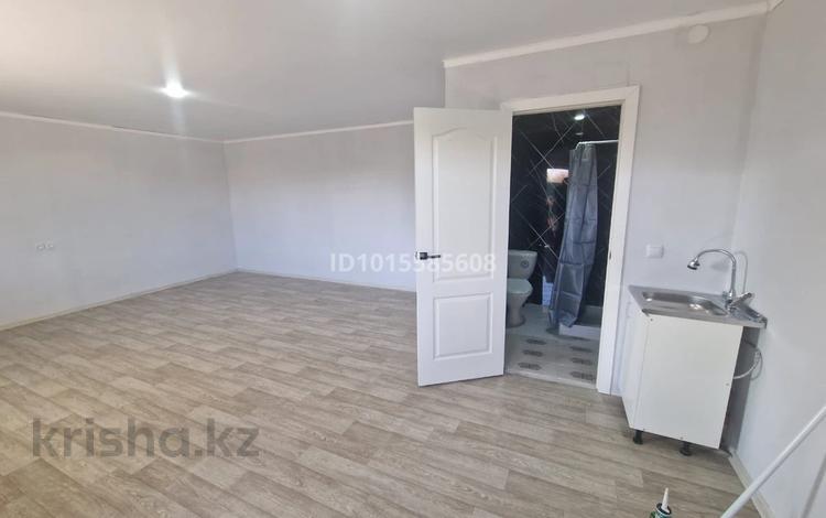 1-бөлмелі пәтер · 35 м² · 1/1 қабат, Бағдаршам 184, бағасы: 100 000 ₸ в Байтереке (Новоалексеевке) — фото 2