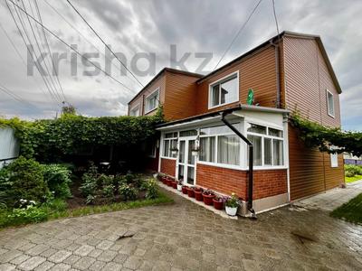 Отдельный дом · 6 комнат · 279 м² · 10 сот., Киевский 3 за 75 млн 〒 в Костанае