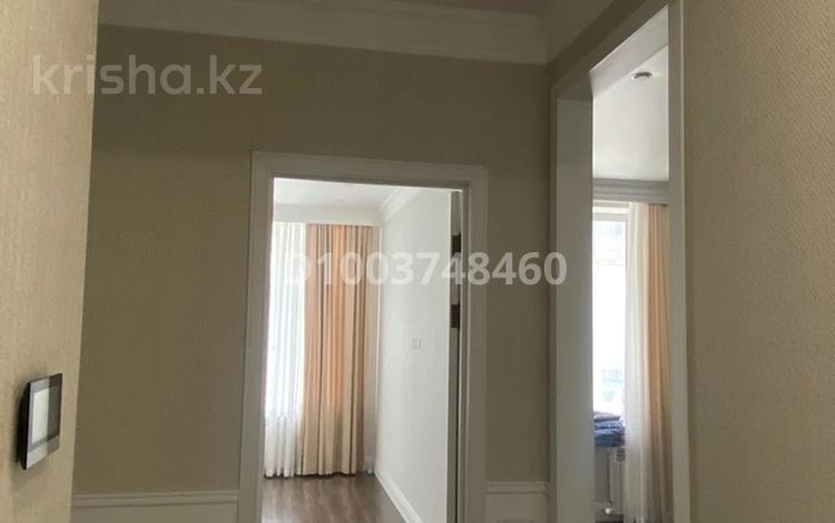 3-комнатная квартира · 66 м² · 3/8 этаж, Фариза Онгарсынова 8/1 — Фариза Онгарсынова за 46 млн 〒 в Астане, Есильский р-н — фото 2