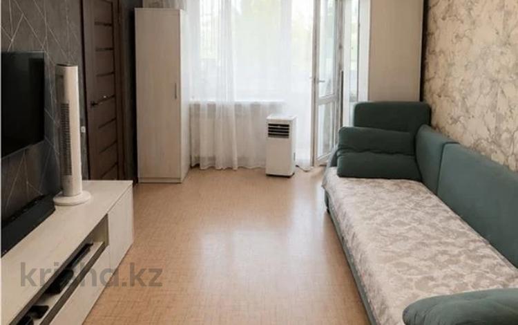 3-комнатная квартира · 48 м² · 4/5 этаж, Пришахтинск, 22й микрорайон 18 за 15 млн ₸ в Караганде, Алихана Бокейханова р-н — фото 9