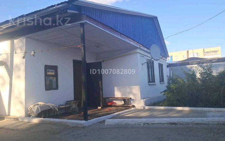 Отдельный дом · 3 комнаты · 100 м² · 10 сот., улица акжар 5 — Пересечение улицы джамбула и есетбатыра за 13 млн 〒 в Кандыагаш — фото 2