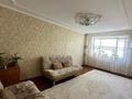 2-комнатная квартира · 56 м² · 4/5 этаж, мкр 4, Мкр. 4 14 — Сырыма Датова - Абулхаир хана за 20 млн 〒 в Уральске