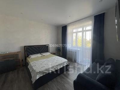 1-бөлмелі пәтер · 47 м² · 8/9 қабат, Набережная 49, бағасы: 15 000 ₸ в Костанае