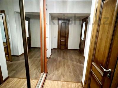 3-бөлмелі пәтер, 82.7 м², 2/5 қабат, мкр Самал, Достык 111/4 — Кажымукана, бағасы: 76 млн 〒 в Алматы, Медеуский р-н