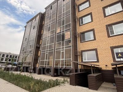 Еркін, кеңселер, дүкендер мен бутиктер, қоймалар, қоғамдық тамақтану орны, сұлулық салондары, медорталықтар мен дәріханалар, білім орталықтары, ойын-сауық, конференц-залдар, кабинеттер және жұмыс орындары, студиялар · 82.4 м², бағасы: 450 000 ₸ в Астане, Нура р-н
