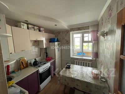 2-бөлмелі пәтер, 54 м², 8/10 қабат, мкр 8, бағасы: 17.3 млн 〒 в Актобе, мкр 8