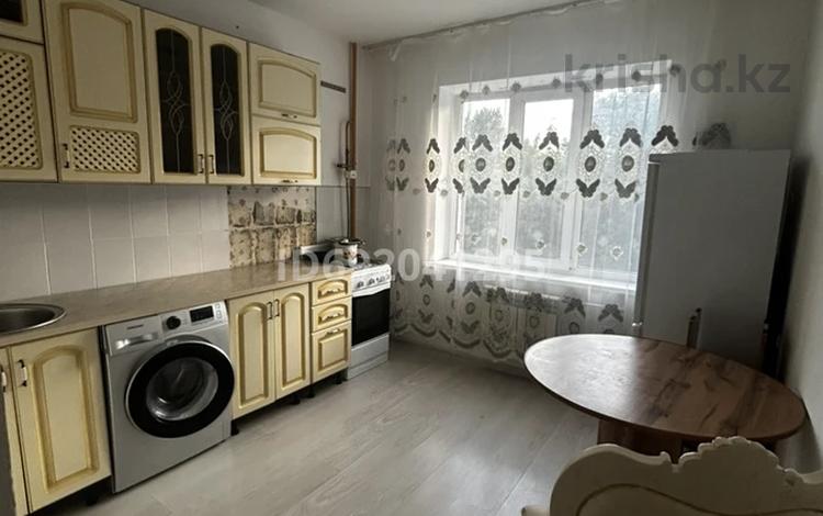 1-комнатная квартира · 39.8 м² · 3/9 этаж, Политехническая 1/1 за 130 000 ₸ в Уральске — фото 7