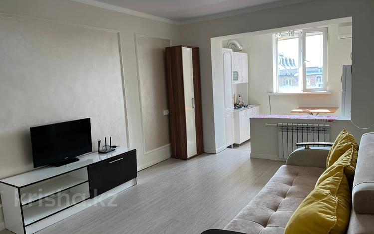 2-комнатная квартира · 40 м² · 5/5 этаж, 3-й микрорайон, 3-й микрорайон 3 — Янги-Шахар за 150 000 〒 в Шымкенте, Туран р-н — фото 2