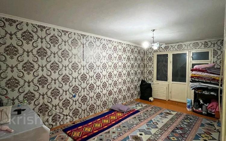 1-комнатная квартира · 32 м² · 3/5 этаж, 8-й микрорайон, ул Кабанбай батыра 17 за 80 000 ₸ в Шымкенте, Туран р-н — фото 2