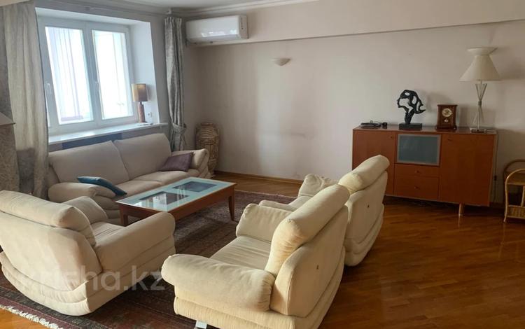 2-бөлмелі пәтер · 92.7 м² · 4/5 қабат, Кабанбай Батыра 109 — Масанчи, бағасы: 79.5 млн ₸ в Алматы, Алмалинский р-н — фото 2
